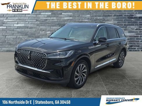 Used 2025 Lincoln Aviator AWD image 1
