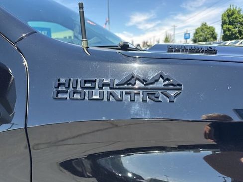 Used 2024 Chevrolet Silverado 1500 High Country w/ Technology Package AWD/4WD image 10