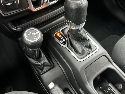 New 2026 Jeep Gladiator Sport image 15