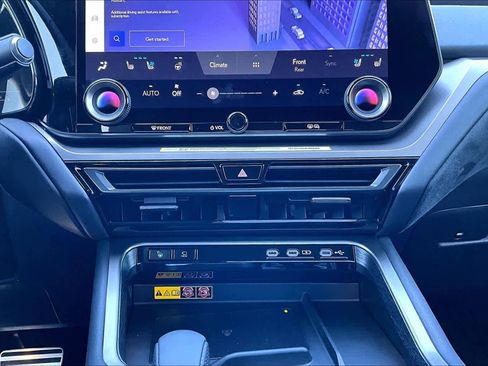 New 2026 Lexus TX 500h AWD image 19