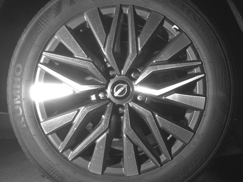 Used 2025 Nissan Altima 2.5 SV FWD image 15