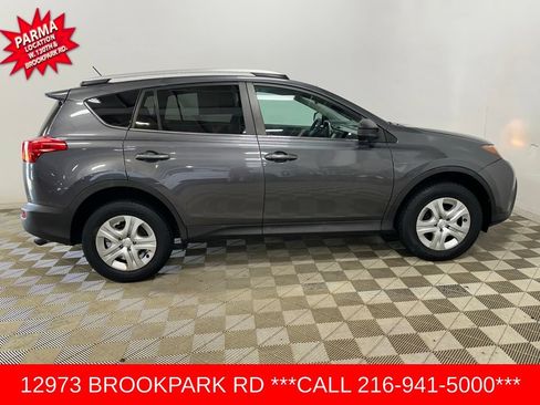 Used 2014 Toyota RAV4 LE AWD/4WD image 4