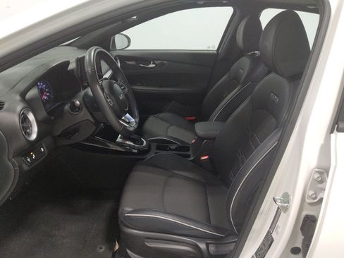 Used 2023 Kia Forte GT-Line w/ GT-Line Premium Package FWD image 17