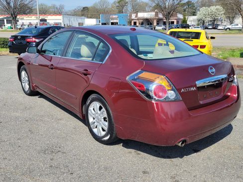 Used 2010 Nissan Altima 2.5 SL w/ SL Pkg image 3