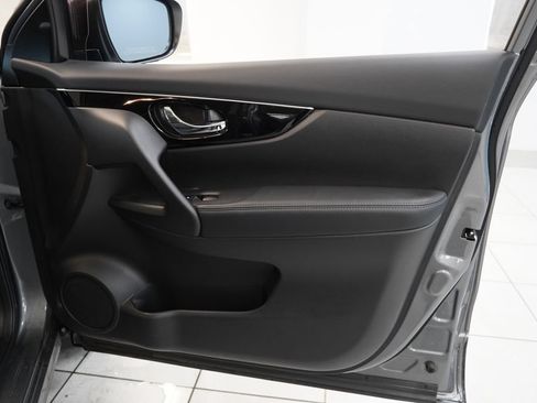Used 2019 Nissan Rogue Sport SL w/ Premium Package AWD/4WD image 30