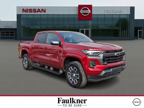 Used 2023 Chevrolet Colorado LT w/ LT Convenience Package III image 1