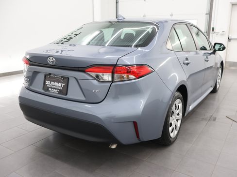 Used 2024 Toyota Corolla LE FWD image 5