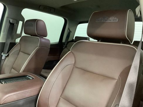 Used 2016 Chevrolet Silverado 2500 High Country w/ Duramax Plus Package AWD/4WD image 13