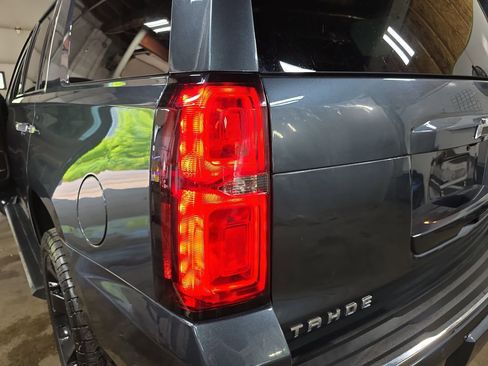 Used 2020 Chevrolet Tahoe Premier AWD/4WD image 33