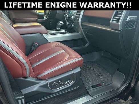 Used 2018 Ford F150 Platinum w/ Equipment Group 701A Luxury image 39