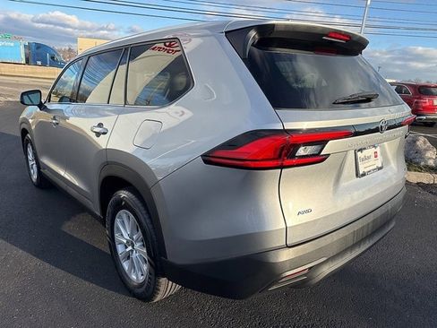 Certified 2024 Toyota Grand Highlander XLE image 5