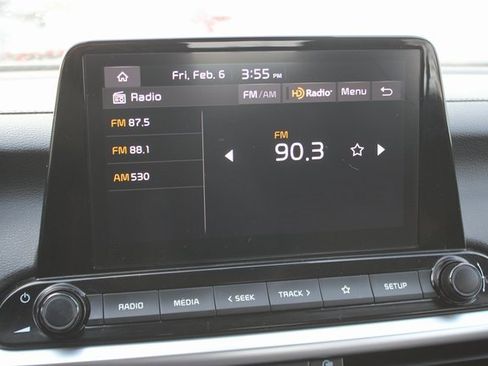 Used 2023 Kia Forte LXS image 6