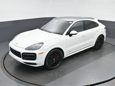 Used 2021 Porsche Cayenne GTS AWD/4WD image 37