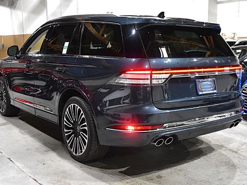 Used 2022 Lincoln Aviator Black Label image 11