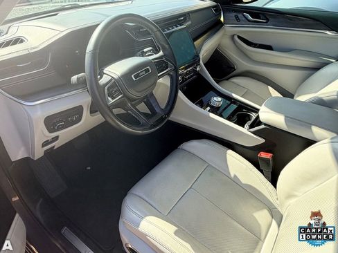 Used 2021 Jeep Grand Cherokee L Overland w/ Advanced Protech Group III AWD/4WD image 7