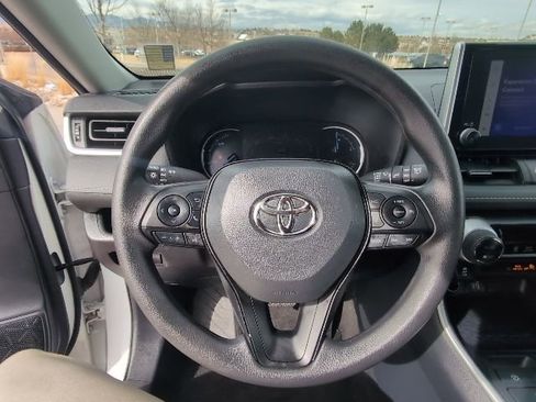 Used 2025 Toyota RAV4 XLE image 13