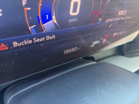Used 2025 Chevrolet Traverse LT w/ Midnight/Sport Edition FWD image 20