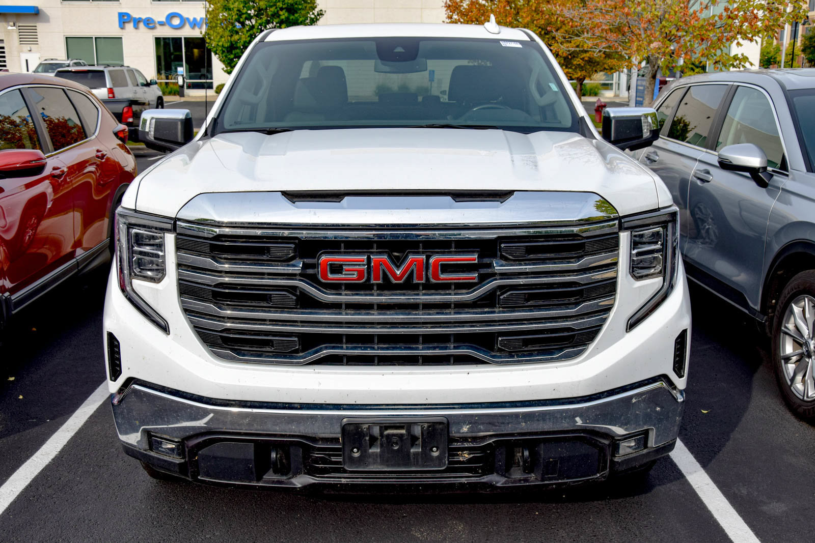 Used 2024 GMC Sierra 1500 SLT AWD/4WD image 13