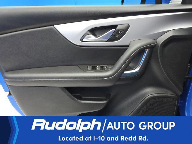 Used 2026 Chevrolet Blazer LT FWD image 10