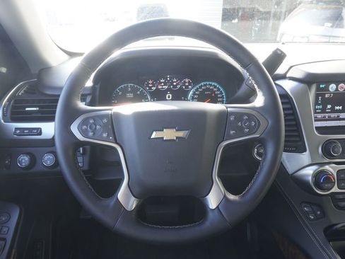 Used 2017 Chevrolet Suburban Premier image 10