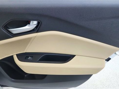 Used 2025 Acura TLX w/ Technology Package image 27