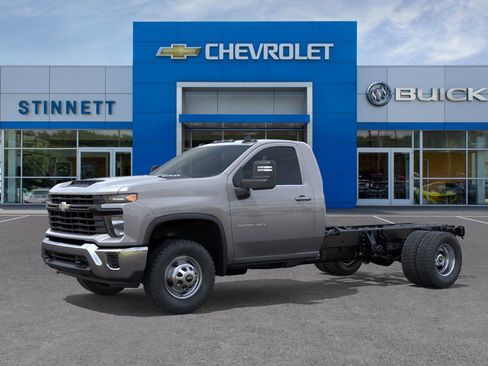 New 2026 Chevrolet Silverado 3500 W/T image 2