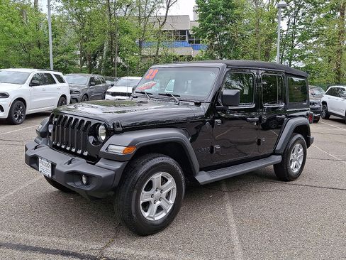 Used 2023 Jeep Wrangler Unlimited Sport AWD/4WD image 3