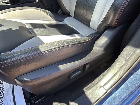 Used 2019 Subaru Crosstrek 2.0i Limited w/ Moonroof Package w/Navigation AWD/4WD image 19