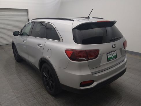 Used 2020 Kia Sorento S FWD image 5