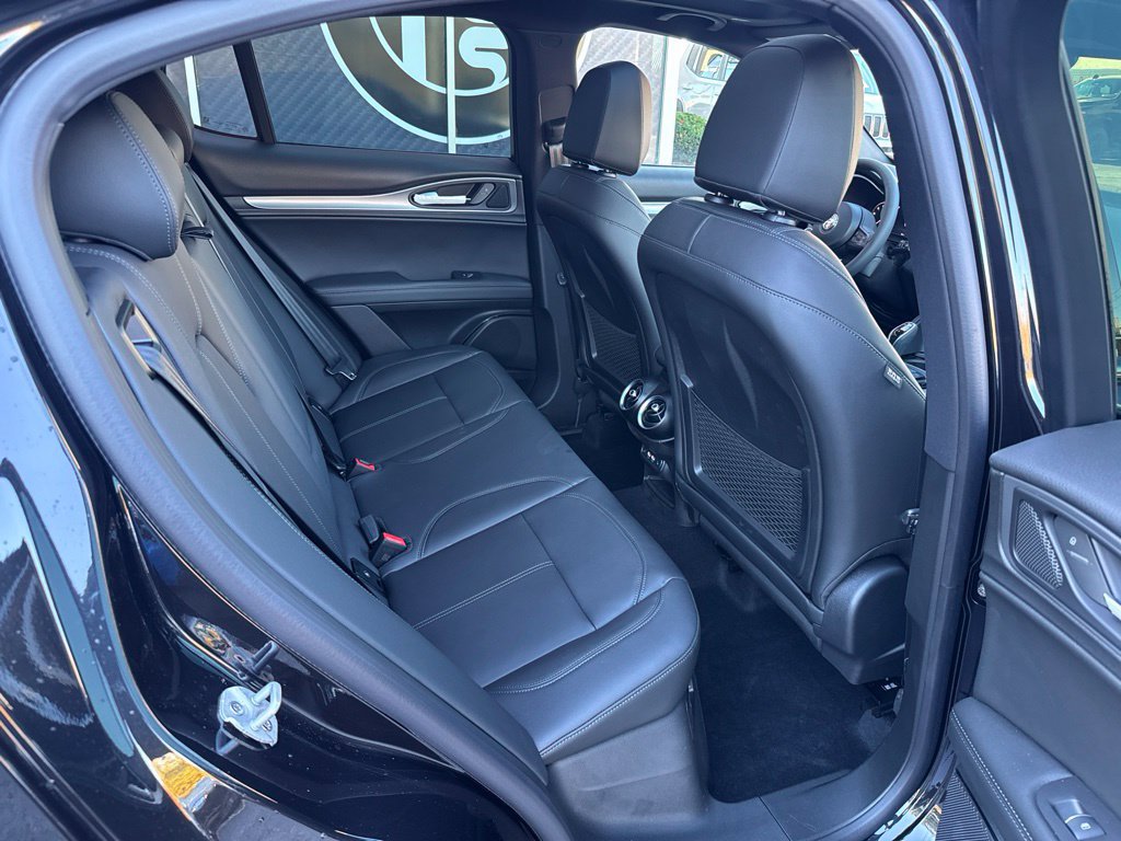 New 2026 Alfa Romeo Stelvio Sprint AWD/4WD image 20