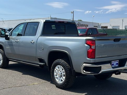 Used 2024 Chevrolet Silverado 2500 LTZ w/ LTZ Convenience Package AWD/4WD image 8