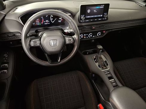 Used 2024 Honda HR-V Sport image 3