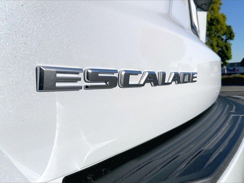 New 2026 Cadillac Escalade Sport image 31