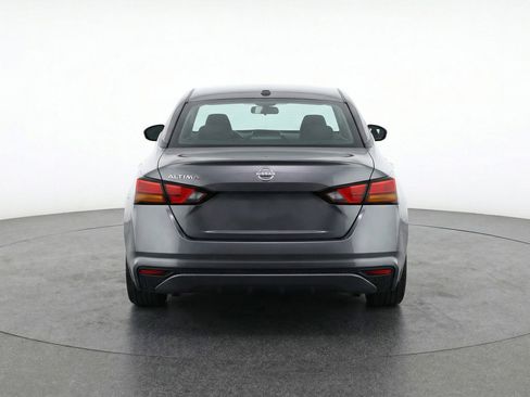Used 2025 Nissan Altima 2.5 SV image 7