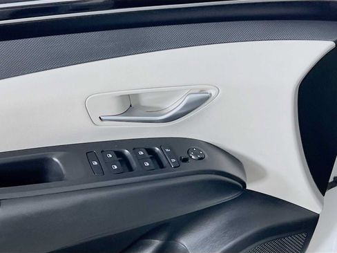 Certified 2023 Hyundai Tucson SEL AWD/4WD image 17