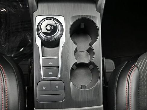 Used 2025 Ford Escape ST-Line AWD/4WD image 30