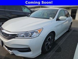 Used 2017 Honda Accord LX video 1