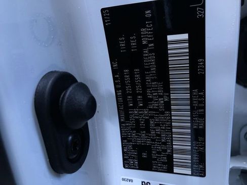 New 2026 Toyota Corolla Cross XLE image 33