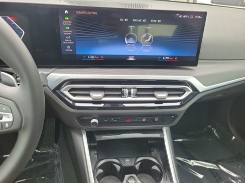 Certified 2024 BMW 330i Sedan w/ Convenience Package RWD image 23