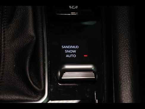 Used 2023 Jeep Compass Latitude AWD/4WD image 27