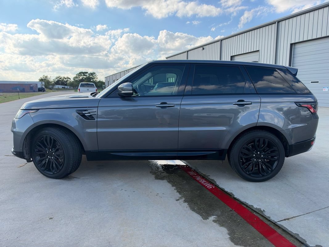 Used 2018 Land Rover Range Rover Sport HSE AWD/4WD image 3