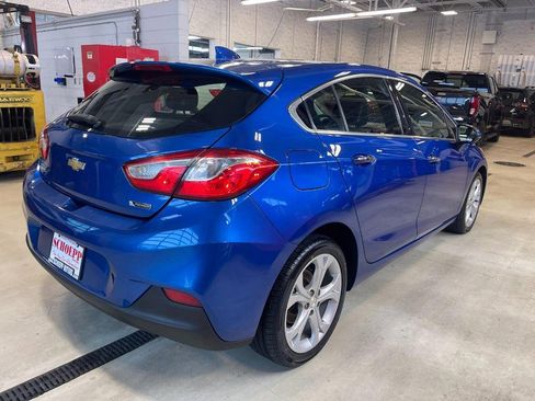 Used 2018 Chevrolet Cruze Premier image 3