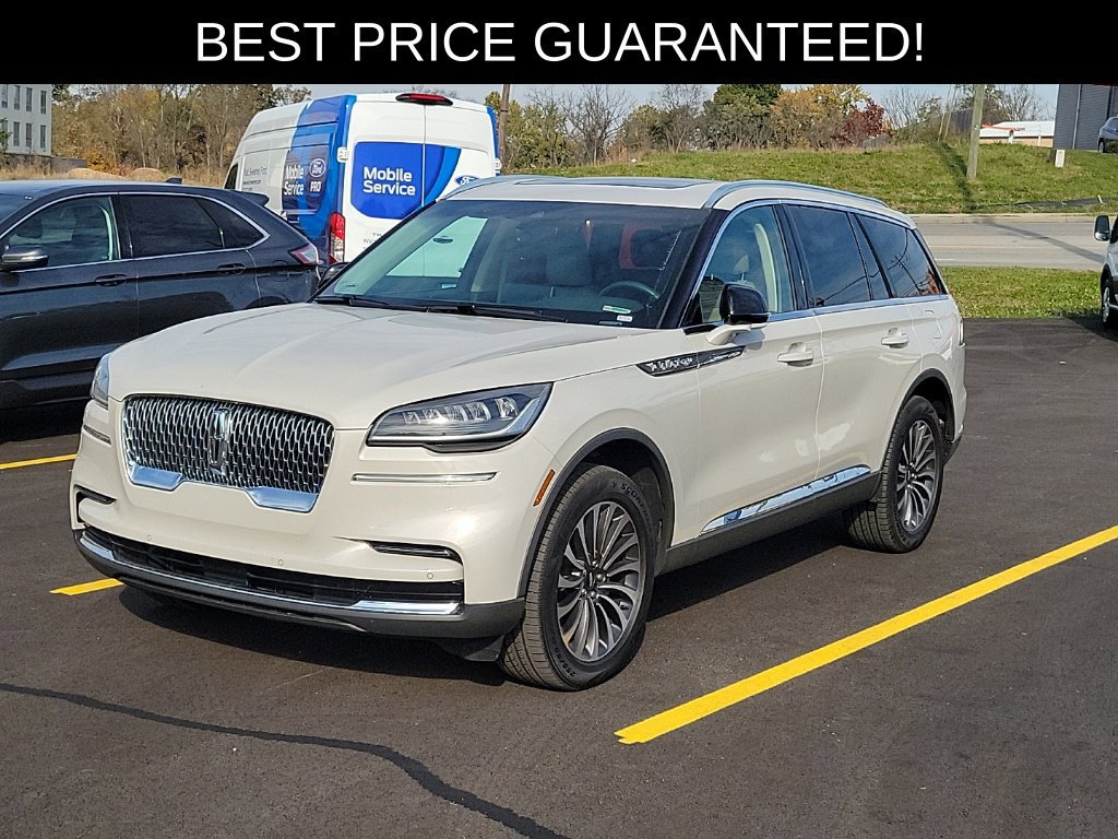 Used 2023 Lincoln Aviator AWD w/ Premium Package image 2