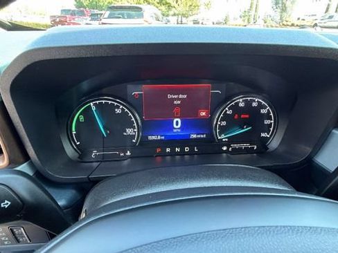 Used 2024 Ford Maverick Lariat FWD image 30