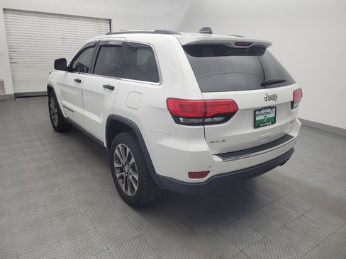 Used 2018 Jeep Grand Cherokee Limited AWD/4WD image 5