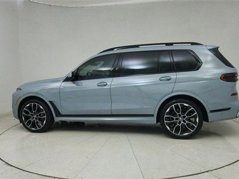 Used 2025 BMW X7 xDrive40i w/ M Sport Package image 71