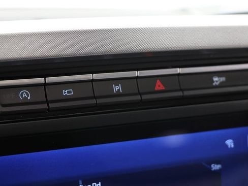 Used 2022 Ford F150 Limited image 27