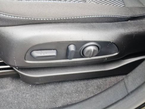 New 2027 Chevrolet Bolt LT w/ Comfort Package FWD image 22