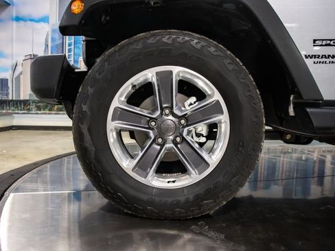 Used 2014 Jeep Wrangler Unlimited Sport w/ Quick Order Package 23S AWD/4WD image 6