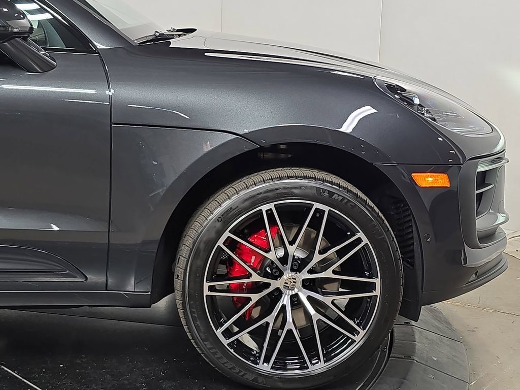 Certified 2026 Porsche Macan S AWD/4WD image 11